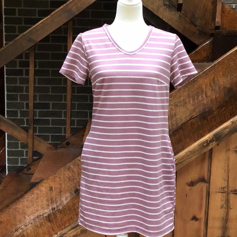 32 degrees Cool short sleeve dress with side pockets
